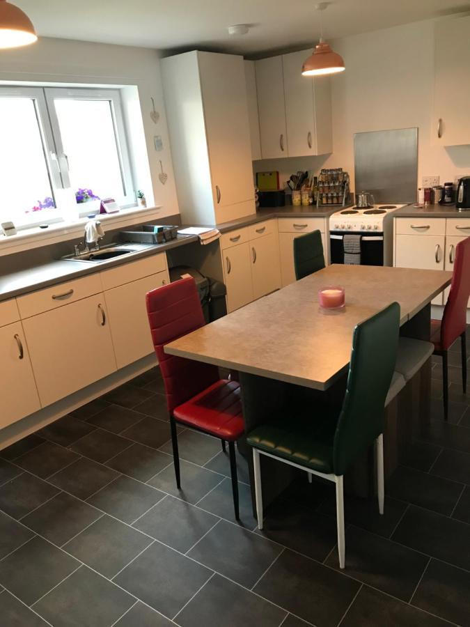 Modern And Bright Home In Quiet And Central Area Inverness Exteriör bild
