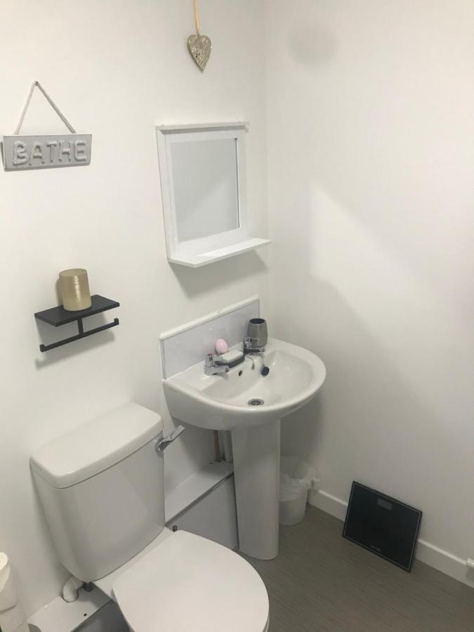 Modern And Bright Home In Quiet And Central Area Inverness Exteriör bild